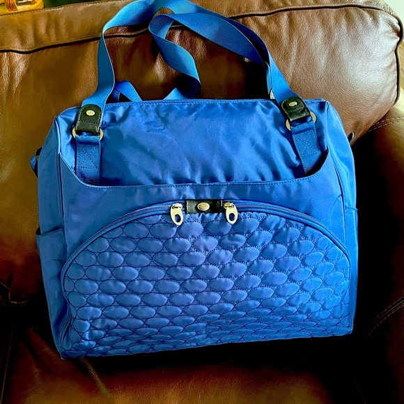 Mosey yoga sports duffel bag (yoga mat is NOT included) - Picture 2 of 16